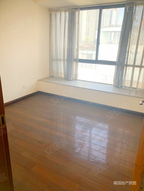 高新区水逸康桥带屋顶80平米花园房东急售