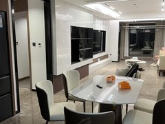 江山城区江山市区品牌装修拎包入住碧桂园江山公馆139平方4室2卫出租房源真实图片