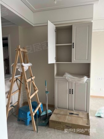 海教园 精装带车位 钥匙在手 没不利因素 随时看房,中海南开郡二手房