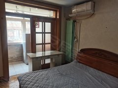 天津开发区第三大街主卧2楼带阳台有空调冰箱，住家少出租房源真实图片