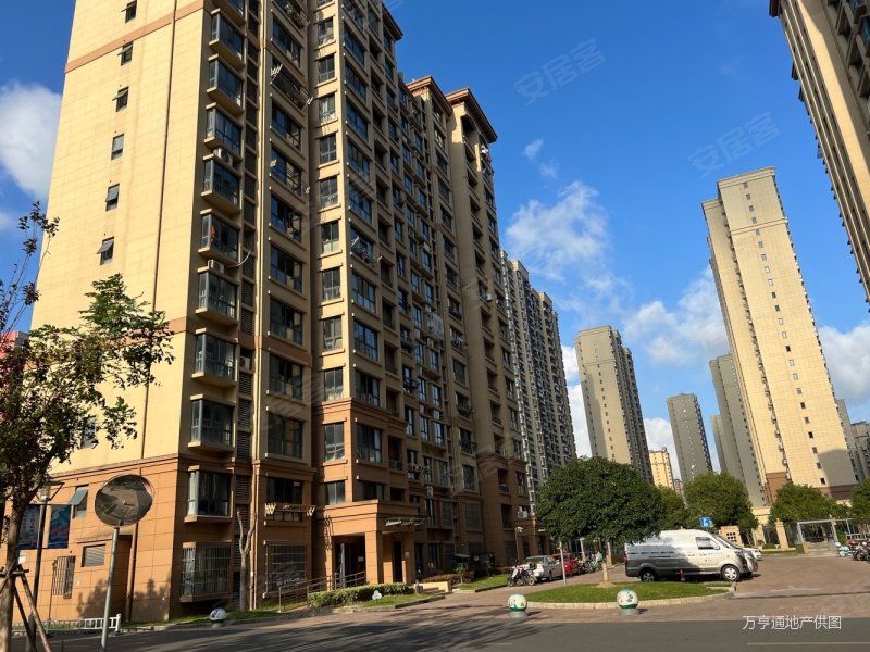 假一赔千海悦馨苑205万买 132平三房两卫低于市场价 急售