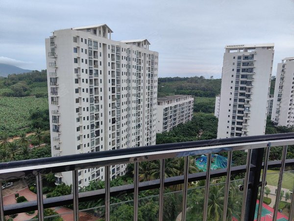 三亚三亚周边乐东山海湾温泉家园二期山海湾一期两室两厅一卫业主急租