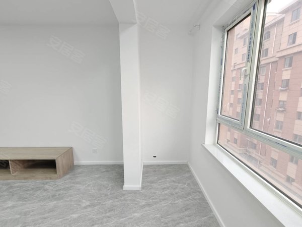 包头九原沙河街鹿苑康城鹿苑康城精装修两室 紧挨大学城 石拐 拎包入住出租房源真实图片