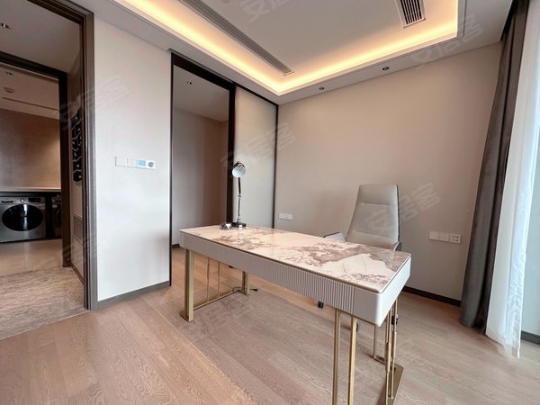 杭州滨江区政府杭州壹号院(公寓住宅)臻奥院二期 330方五房四卫 次