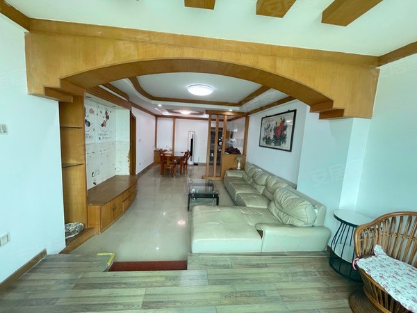 广州从化街口中心区兴华大厦(从化)一线江景南向  电梯中层  3房2厅