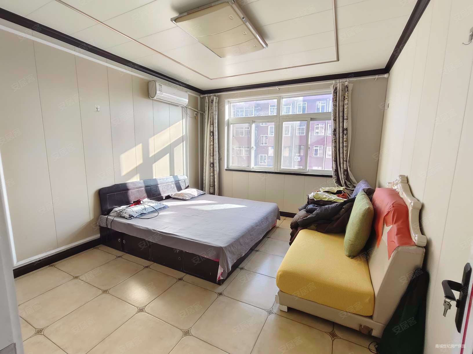 温馨家园2室2厅1卫80㎡南北32万