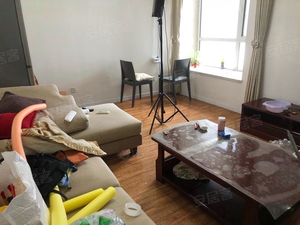 青岛市北中央商务区万达39克拉钥匙  延吉路 万达住宅楼套二明厅 南向