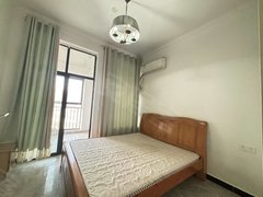 武汉蔡甸蔡甸周边大阳台，喝茶看景很舒服，这衣柜放衣服没问题出租房源真实图片