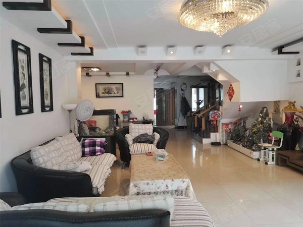 【多图】加州花园(别墅),怒江北街租房,加州花园(别墅) 3室2厅3卫 精