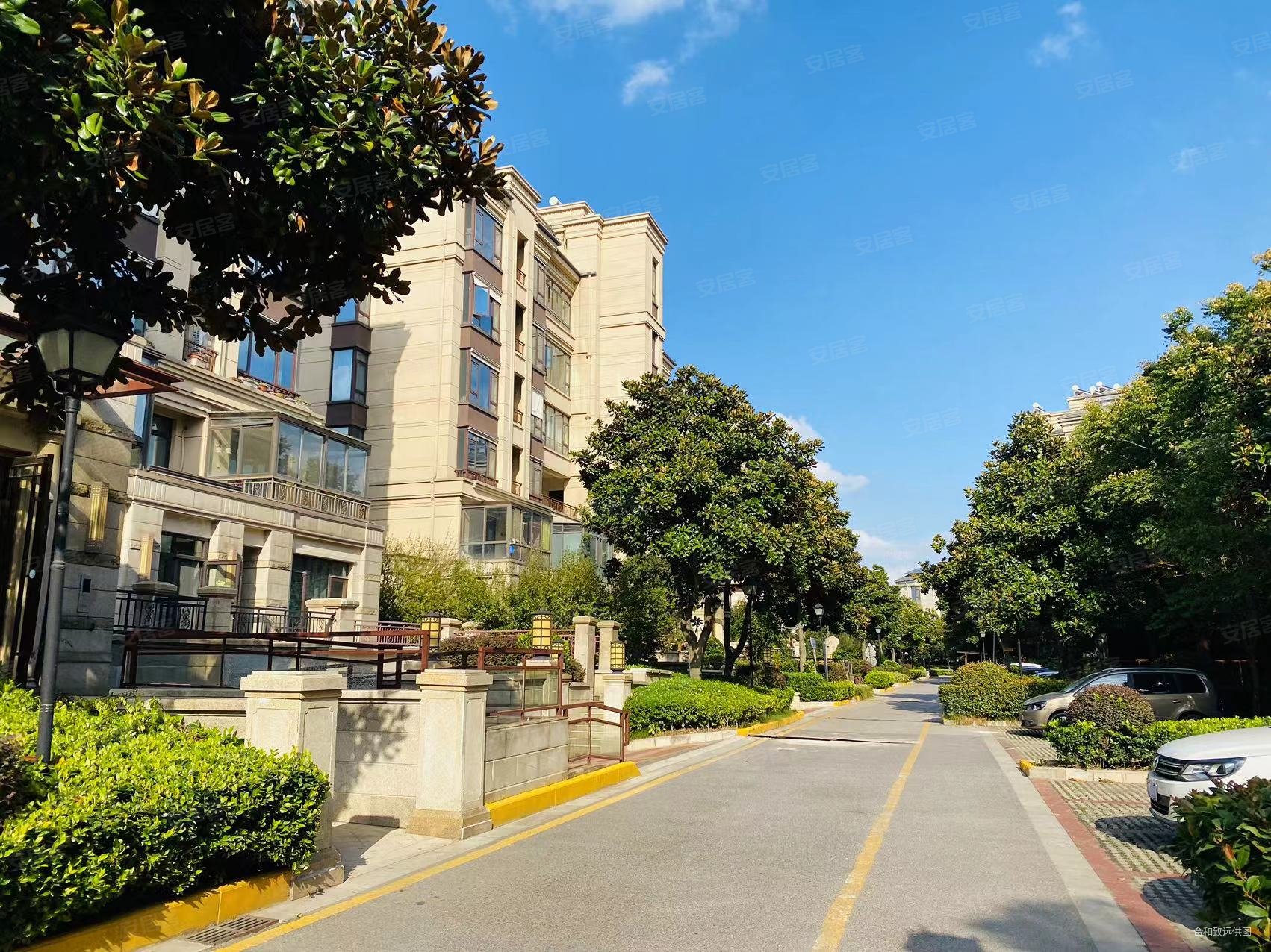 富力湾四季半岛3室2厅2卫124.56㎡南220万