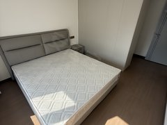 泰兴泰兴市区复兴路恒大悦府 精装三房 两卫 设施齐全 出租出租房源真实图片