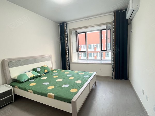 潍坊青州青州城区南阳澜庭南阳澜庭电梯房,精装四室,带车位,家具家电