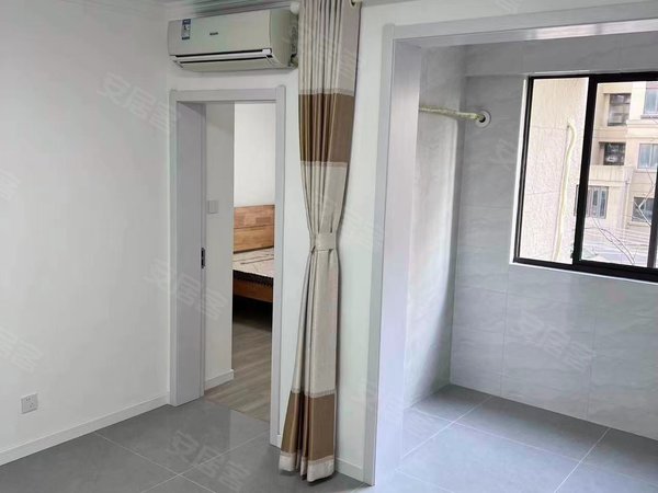 上海浦东三灶鹿康雅苑浦东新区张江迪士尼六灶工业园全套精装修套一房