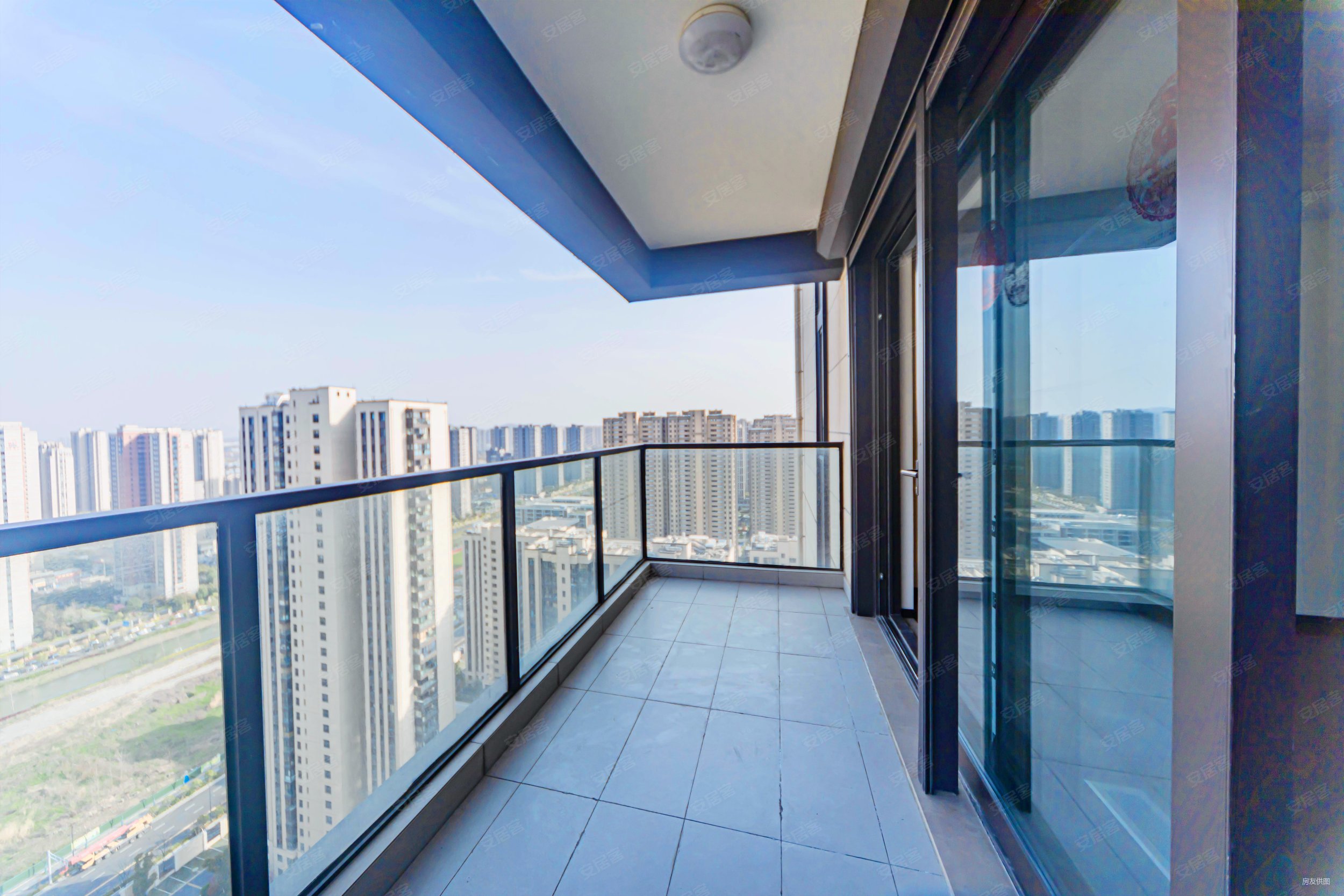 朗诗熙华府 科技住宅 满两年 换房出售 中心景观 地铁口