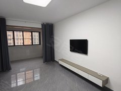 阜阳阜南复政路急租 三室两厅 精装修房子干净整洁 周围配套齐全出租房源真实图片