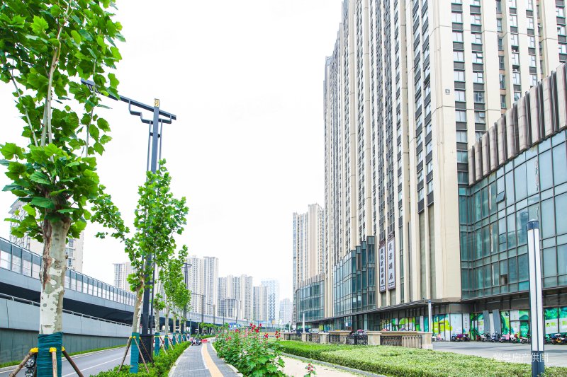 商圈成熟 装修好,升龙广场(c区)二手房,65万,2室2厅,1卫,95平米-洛阳