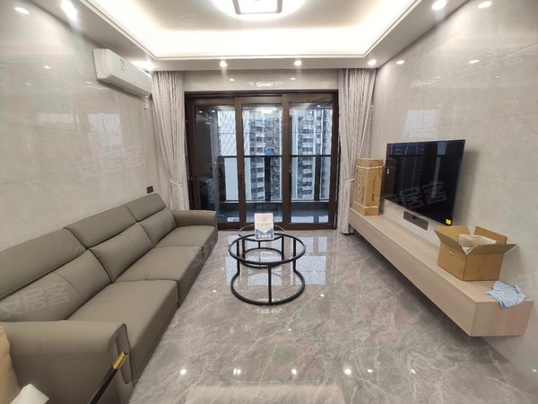 深圳宝安流塘尖岗山壹号花园信义领御旁 新小区 尖岗山壹号 户型方正