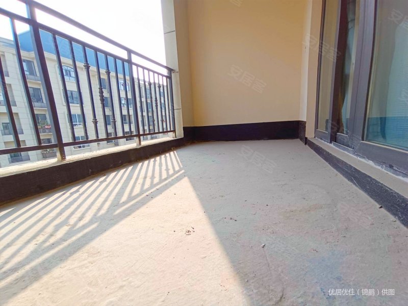 龙泉香榭洋房端户大四房双卫南北通透