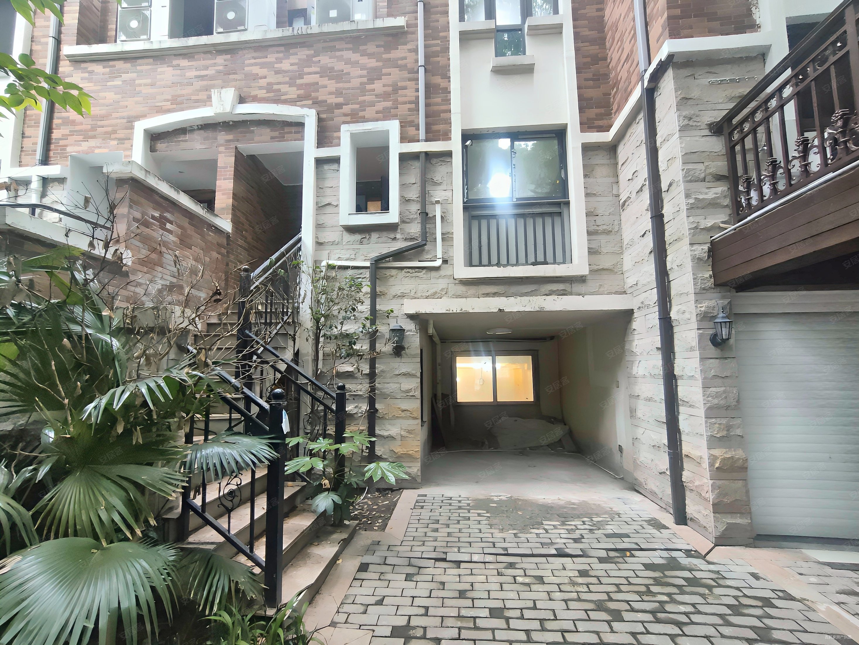 富力城公园别墅配套齐全70年产权交通便利中间楼层