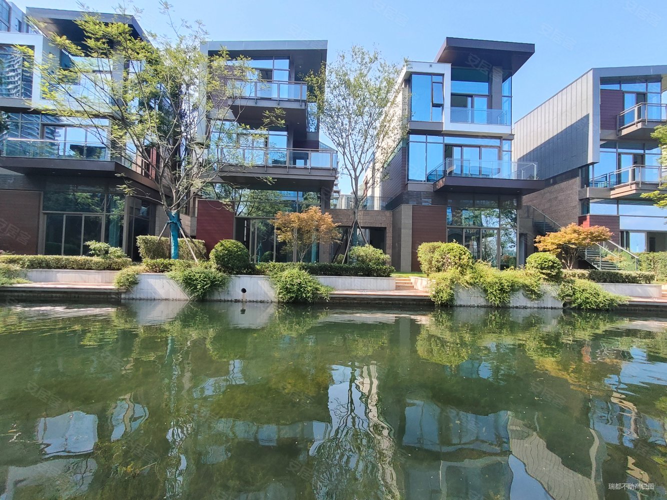 麓湖生态城芸台漫汀(别墅)二手房,3500万,6室3厅,5卫,420平米-成都