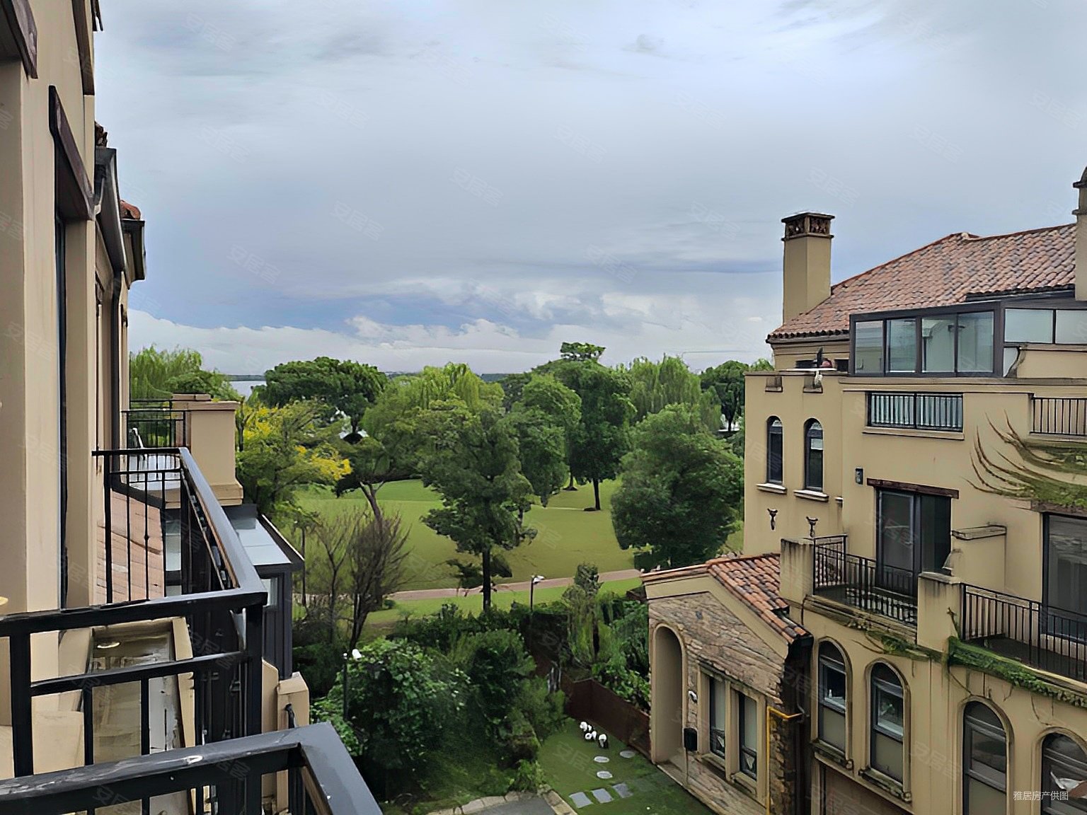 出门就是淀山湖,性价比高高的联排别墅,全新清水房,长泰淀湖观园(别墅