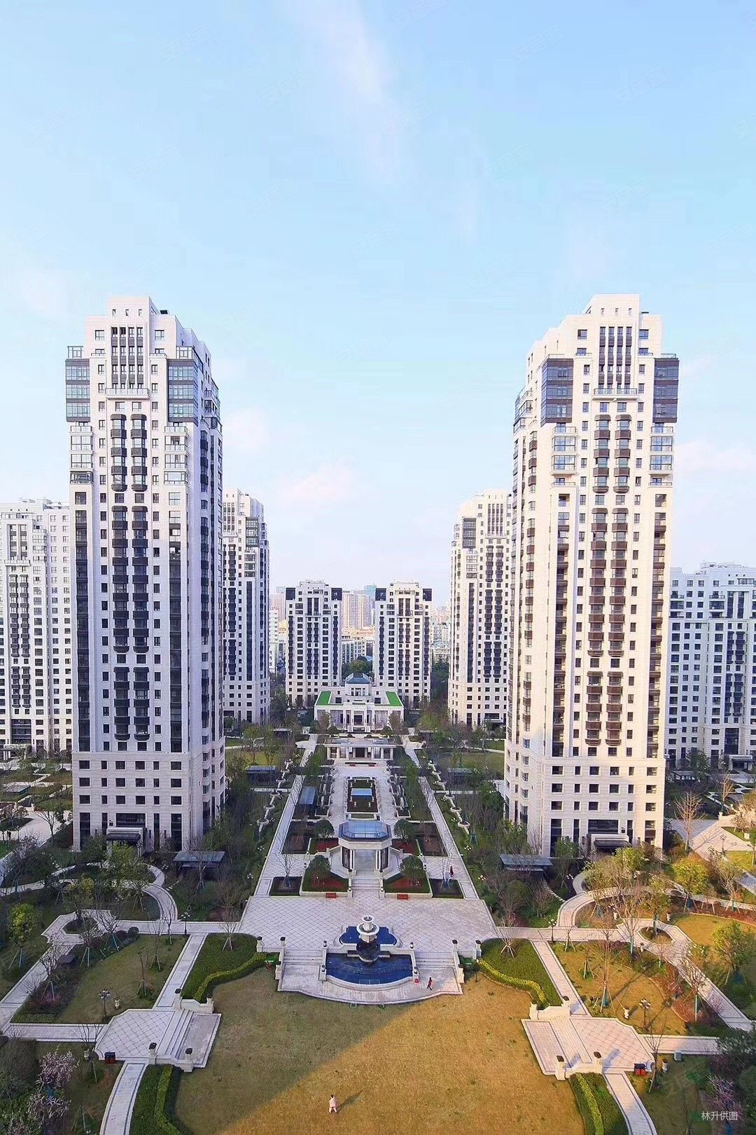 奥体中部海玥名都三恒科技三房不临街深色系满二年