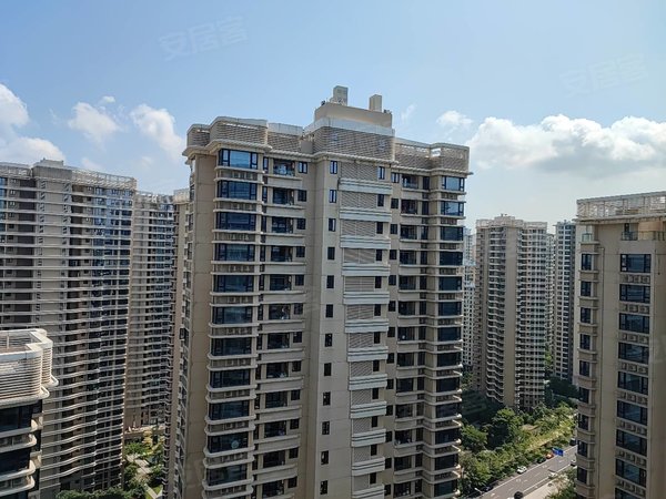 珠海横琴横琴口岸华发首府(真实在租)可租学生华发首府3房2厅1卫高层