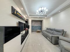 启东启东车管所车管所凯旋华府 3室2厅1卫 豪华装修 电梯房 南北通透出租房源真实图片