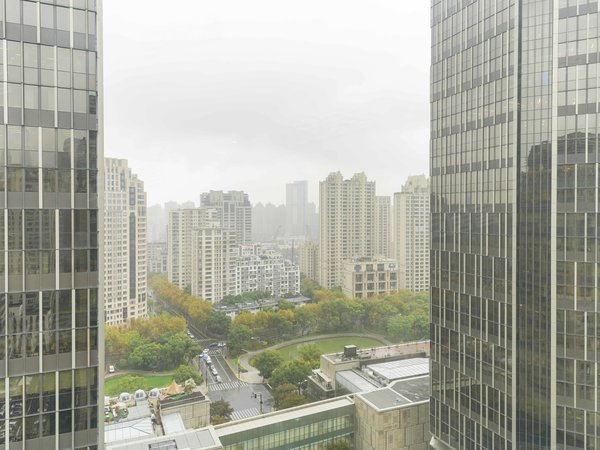 【多图】济南路8号小区,淮海中路租房,巴卡拉住宅楼 双套房 次顶楼看