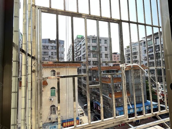 深圳布吉下水径长龙新村长龙地铁口精装单间 厨卫分离 押一付一 随时