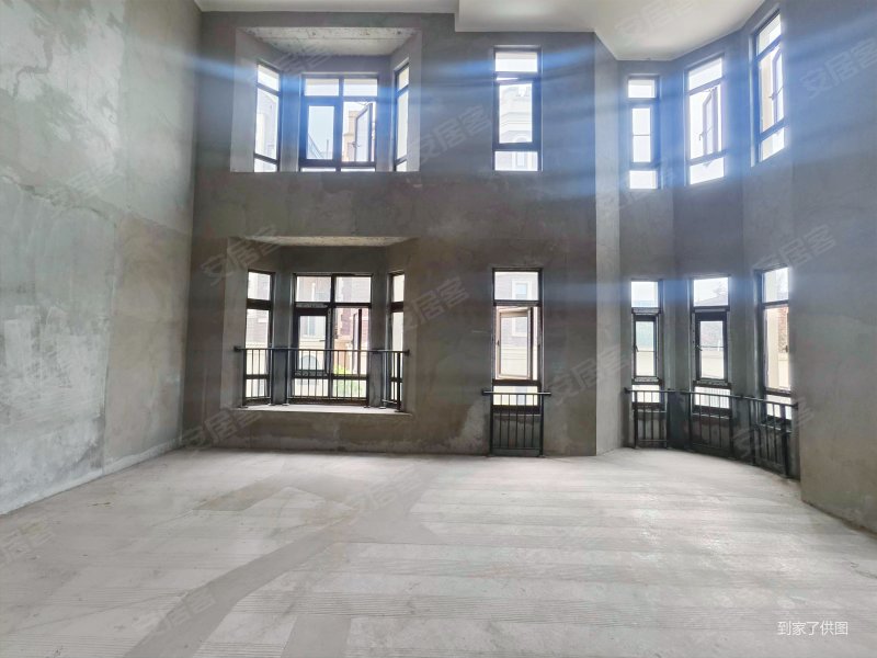 联排别墅 停车方便 次新小区 南北通透 出行方便,国博城泊珏墅二手房