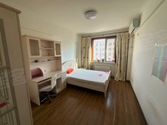 紫金枫尚，一室一厅，60.52平，陪读房，拎包入住，价格可议