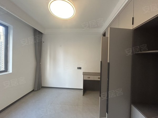 商丘睢阳万达广场雍景台雍景台精装大四室,全新家具家电出租随时看房出租房源真实图片