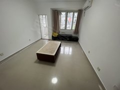 深圳罗湖水库房子靠东湖公园南北通出租房源真实图片