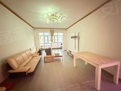 呼伦贝尔海拉尔河东年租，新桥市场附近步梯4楼两居室，南北通透，随时入住出租房源真实图片