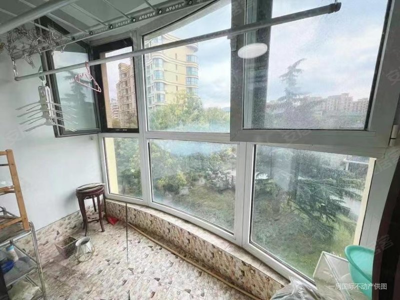 临地铁 交通便捷 密度低 双卫生间 南北通透 装修好,青特汇豪景苑二手