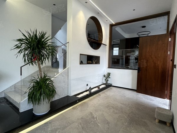 金华东阳横店秦宫壹号横店独栋别墅出租精装修直接拎包入住带大院子全屋地暖出租房源真实图片