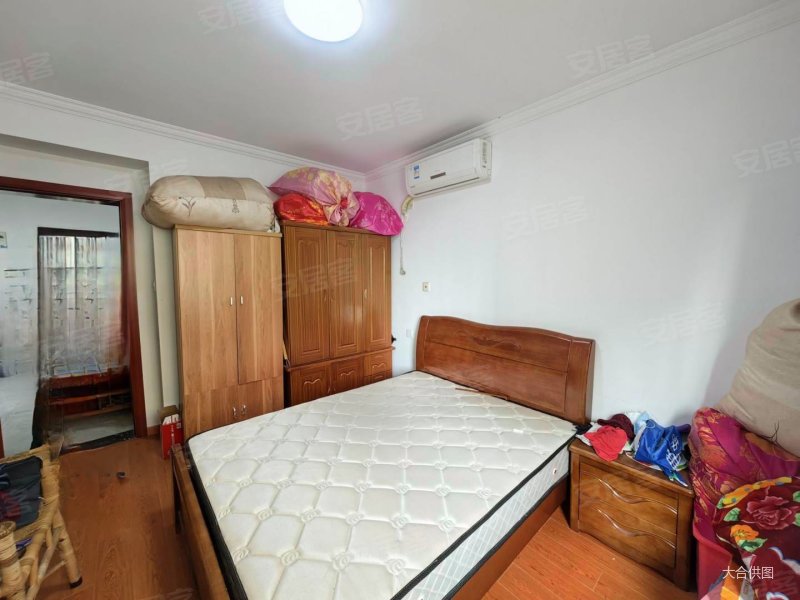 江晖苑 有电梯 南北通透 装修好 楼龄新,江晖苑二