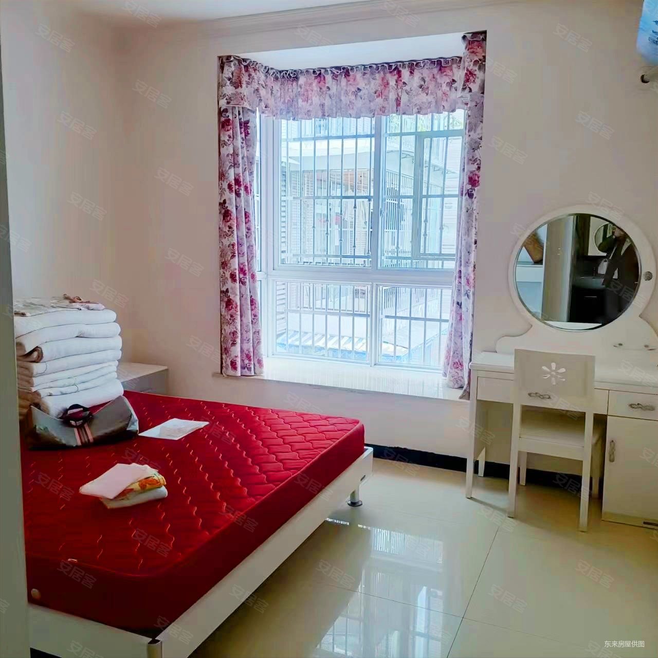 河东花园b顶跃套4.精装修带大花园.