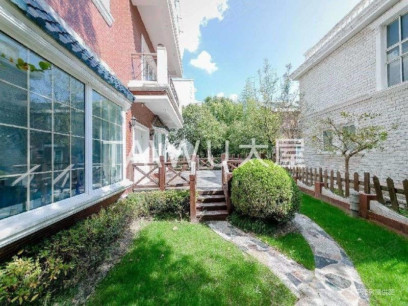 诚意急卖(景观河位置,带地暖)满五v一只有契税,位置采光好,同润家园