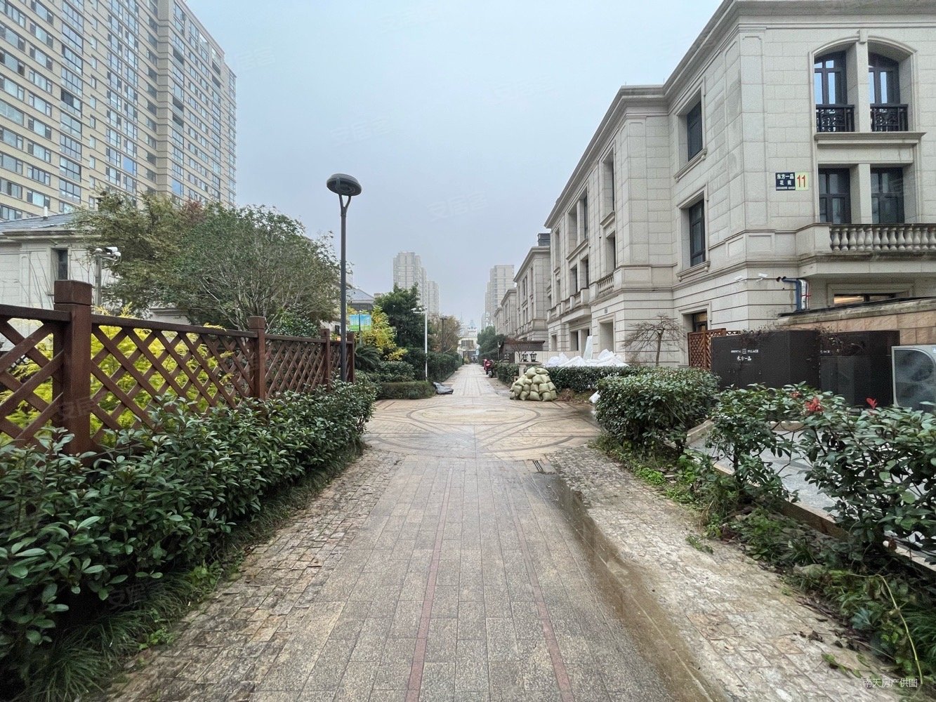 宁波房产网>宁波二手房>鄞州二手房>东部新城二手房>东方一品(别墅)>