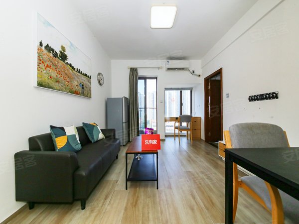 深圳南山华侨城侨城尚寓网红热点公寓,ins轻奢风装修风格舒适度拉满