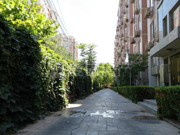 北京海淀西八里庄颐安嘉园地铁10号线!