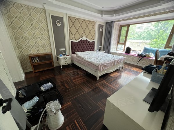 上海奉贤南桥银河丽湾银河丽湾大平层豪宅出租 龙湖天街旁 奉贤中学