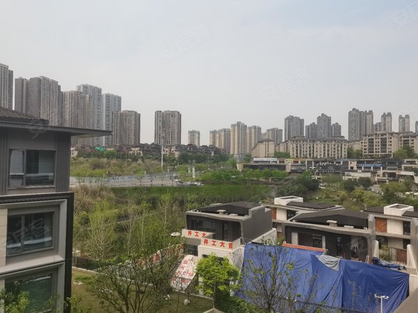 重庆渝北照母山香港置地壹号半岛(别墅)香港置地壹号半岛 清水洋房