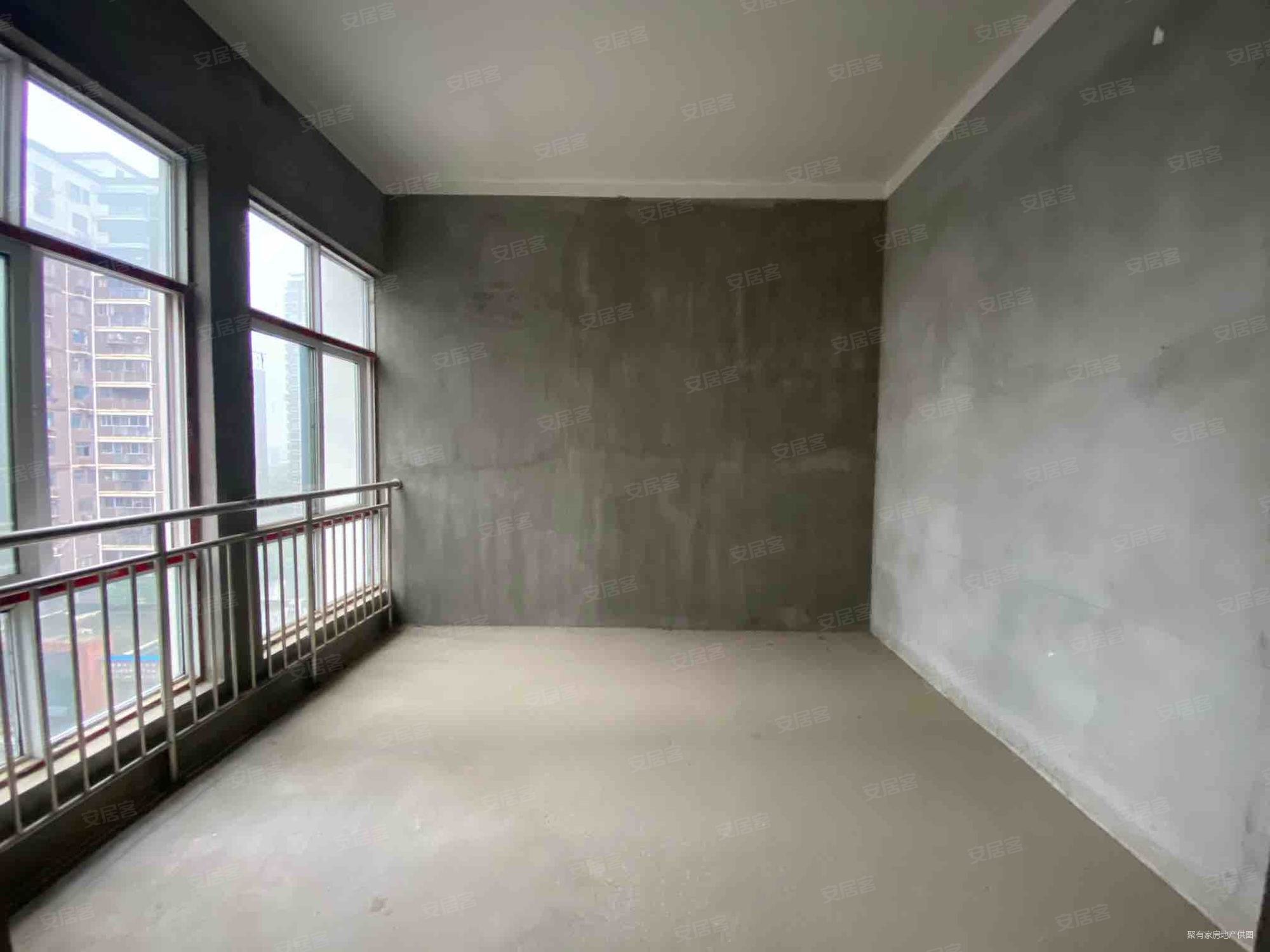 武湖新天地南区房龄新电梯房南向采光好满二近地铁