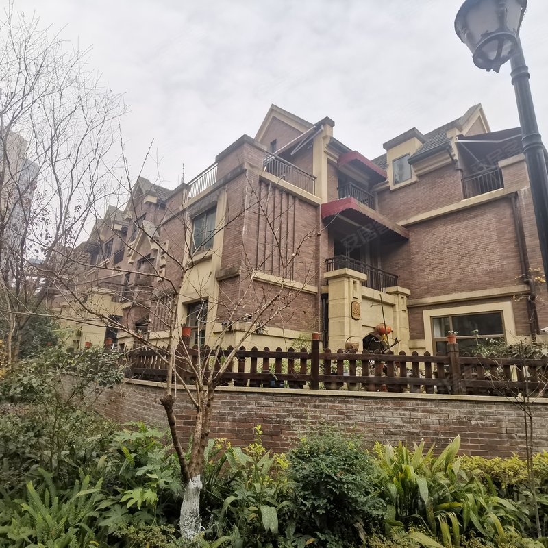 【滟澜洲央墅, 滟澜洲央墅小区详情,房价走势,房源,业主论坛】- 乐山