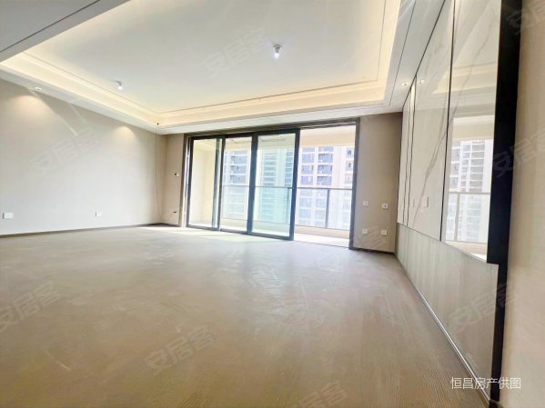 城南中心次新小区正荣润棠府三房两卫横厅精装升级包三大件