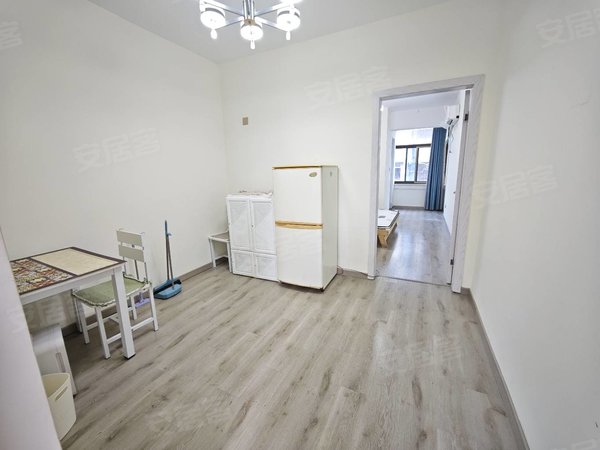 金华婺城江北常安街26号小区江北市中心 永盛广场附近 一室一厅 东西齐全出租房源真实图片