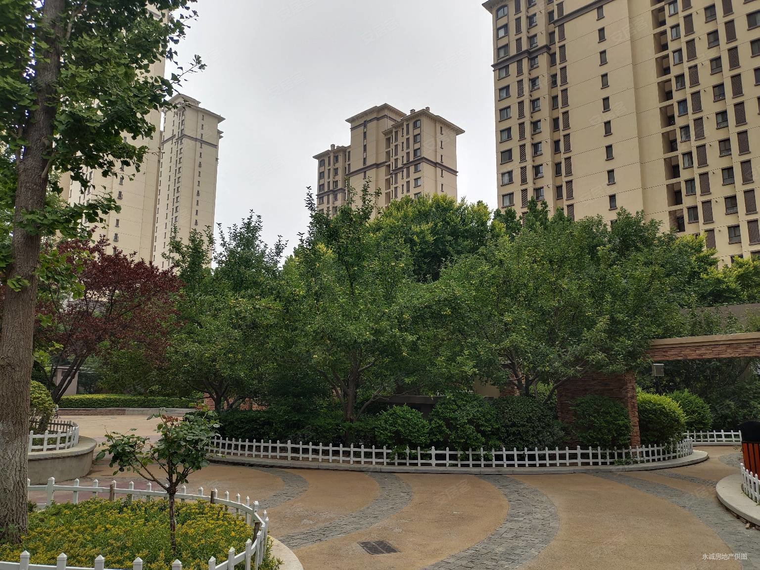 68万精装修 馨桐雅苑南北通透两居室 中间楼层,首创国际半岛伊维萨